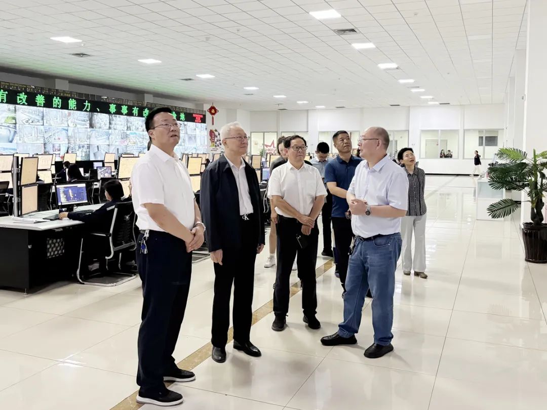 李世杰到新疆开展社会服务工作调研